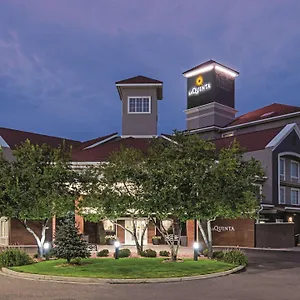 https://la-quinta-inn-suites-denver-airport-dia.seedenverhotels.com