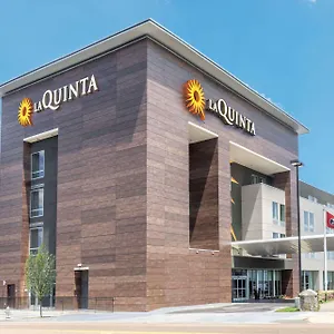 http://la-quinta-inn-suites-memphis-downtown.memphishotelsnow.com
